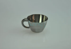 7oz plstic silver coffee cup with handle